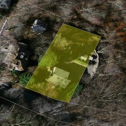 39 Warren St, Newton MA  02459-2333 aerial view