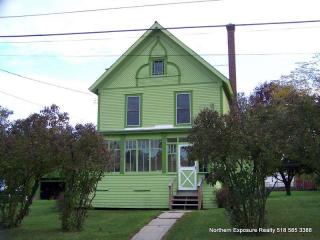 30 Highland St, Ticonderoga, NY 12883-1519