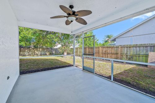 104 Wandering Trl, Jupiter, FL 33458-7327