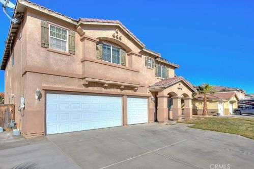 13842 Beech St, Victorville CA  92392-5530 exterior
