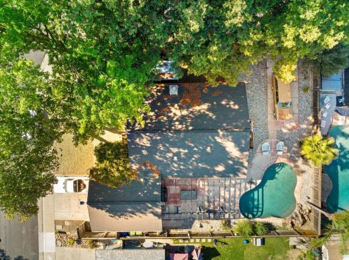 9271 Briles Ct, Elk Grove CA  95624-2451 exterior