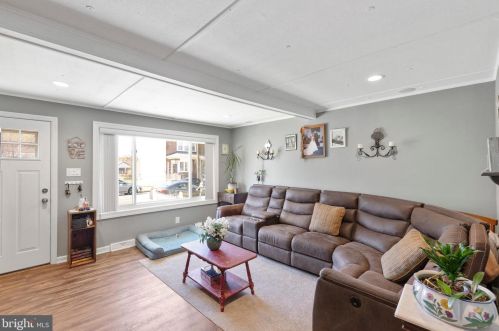 633 Division St, Gloucester NJ  08030-2335 exterior