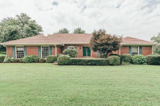 789 Cumberland Hills Dr, Hendersonville, TN 37075-4304