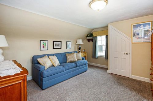 898 North St, White Plains NY  10605-4436 exterior