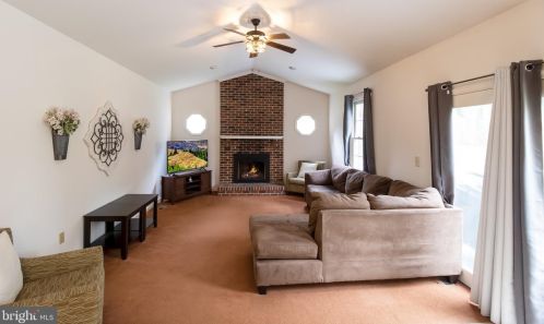 608 Halleck St, Fredericksburg VA  22407-8627 exterior