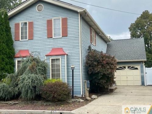 12 Wilmot St, East Brunswick NJ  08816-2149 exterior