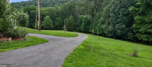 331 Bickle Dr, Ewaterfrd, PA 17021-7267