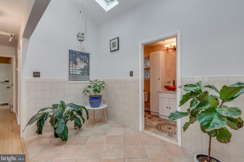 200 Park Dr, Camden NJ  08108-2236 exterior