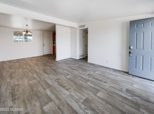 939 Nebraska St, Tucson AZ  85706-2333 exterior