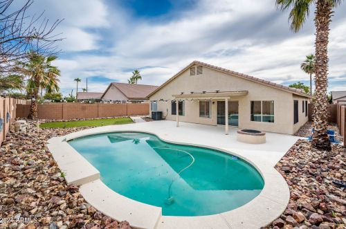13172 Ocotillo Ln, Sun City, AZ 85374-5236