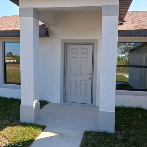 936 Marilyn Ave, Lehigh Acres, FL 33974-0600