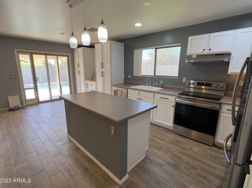 15677 Caribbean Ln, Sun City AZ  85379-6237 exterior