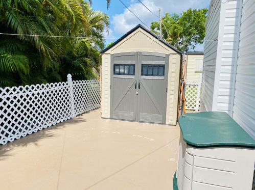 4104 Sandpine Cir, Boynton Beach FL  33436-2660 exterior