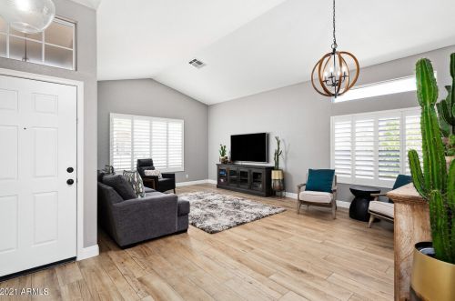 4617 Peak View Rd, Cave Creek, AZ 85331-3273