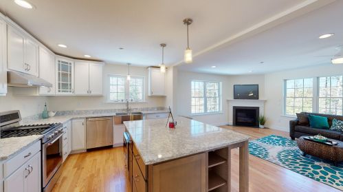 140 Caleb Dr, Danville NH  03819-3037 exterior