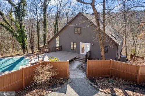 1175 Pleasant Grove Rd, Red Lion, PA 17356-8843