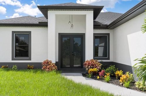 146 Pearson St, Lehigh Acres, FL 33974-0412