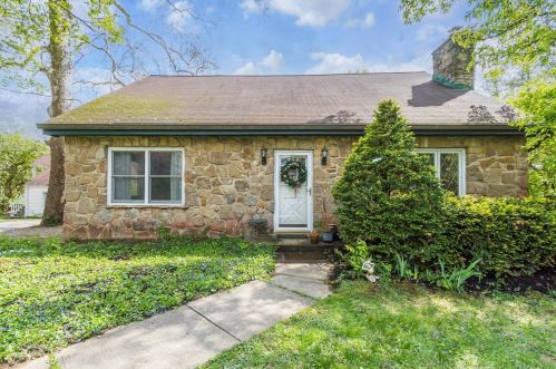 7119 Dunn Rd, Cincinnati, OH 45230-4112