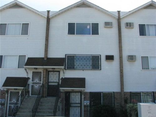 2 Stanton Ct, Bronx, NY 10473-1665