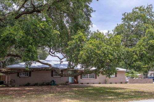 4509 Pipkin Rd, Lakeland, FL 33811-1463