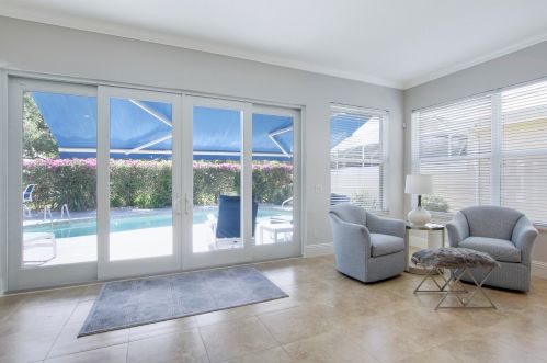 966 Bear Island Cir, West Palm Beach FL  33409-2062 exterior