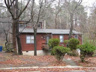 14 Winchester Ct, Durham, NC 27707-4549