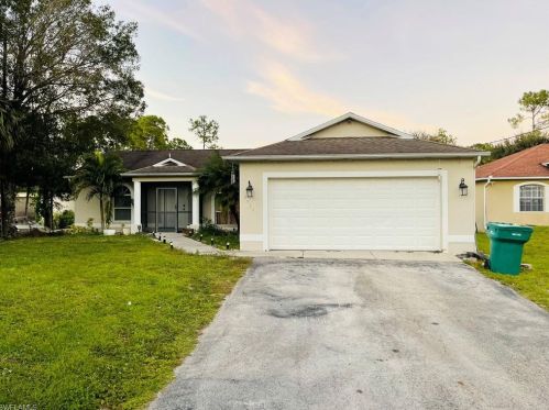 2939 12th Ave, Naples, FL 34120-3534