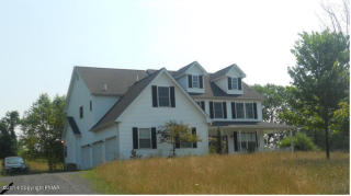 609 Fox Run Ct, Sciota, PA 18354-7710