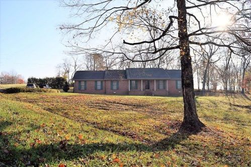 1681 Lovers Ln, Hopkinsville KY  42240-9336 exterior
