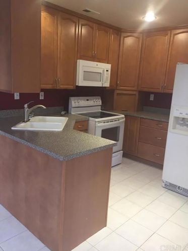 376 Ferrara Way, Vista CA  92083-4804 exterior