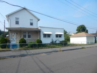 8 Hancock St, Wilkes Barre, PA 18702-5220