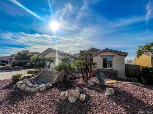14 Torrey Pines Dr, Mohave Valley AZ  86440-8209 exterior