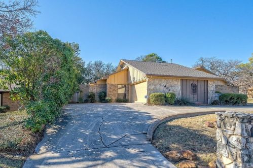 1408 Sandy Creek Dr, Denton, TX 76205-6601