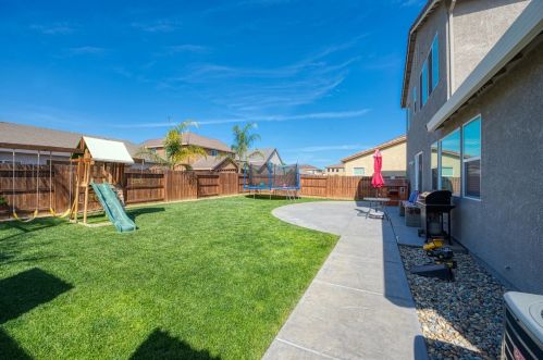 1253 Sweet Briar Dr, Grayson CA  95363-8331 exterior