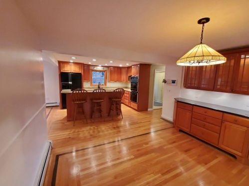 19 Ducarl Dr, Lincoln RI  02865-1320 exterior