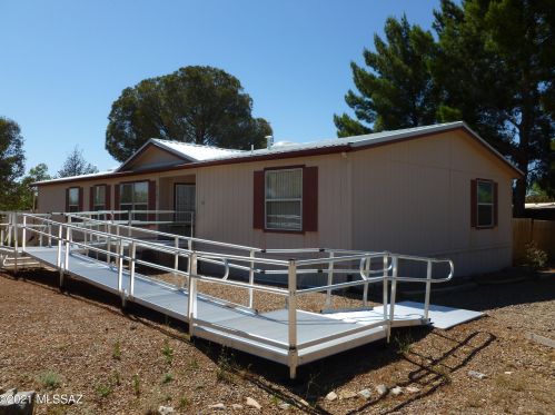 3194 Barrel Cactus Ln, Mescal, AZ 85602-7702