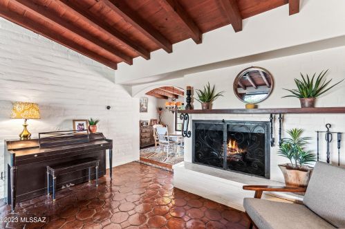 702 Chula Vis Rd, Tucson AZ 85718-1116 exterior