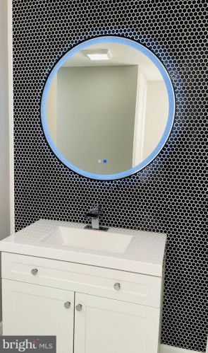 1721 Willow St, Norristown PA  19401-3069 exterior