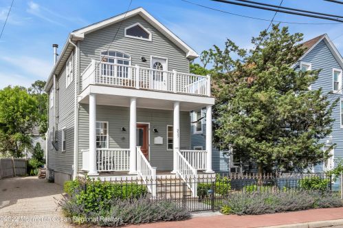 237 Bay Ave, Monmouth Hills NJ  07732-1537 exterior