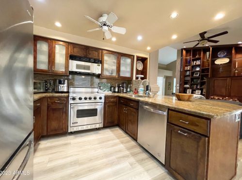 10556 Bella Vis Dr, Scottsdale AZ 85258-5761 exterior