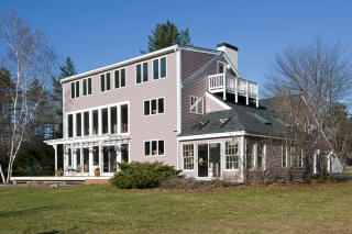 585 Hopkinton Rd, Hopkinton, NH 03229-2641