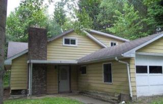 4030 Johnstown Rd, Parral, OH 44622-7562