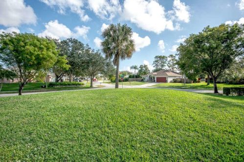 4010 10th St, Delray Beach FL  33445-1929 exterior