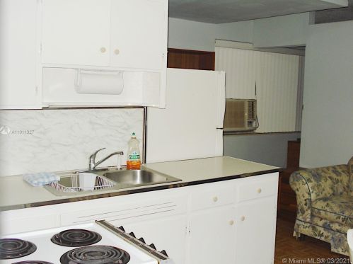 318 15th St, Dania Beach FL  33004-4247 exterior