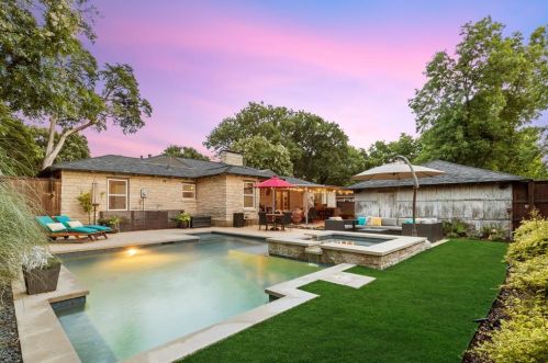 9335 Frst Hl Blvd, Dallas TX 75218-4004 exterior