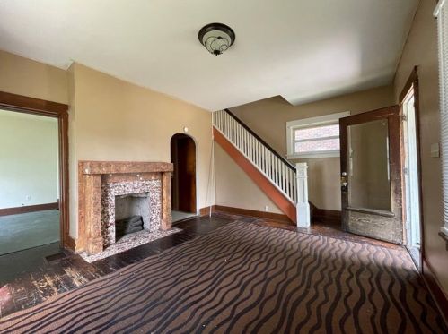 288 Cedar Ave, Hermitage PA  16146-2610 exterior