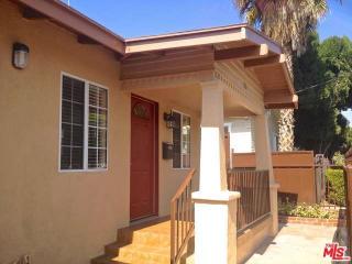 319 Coronado St, Los Angeles CA  90026-4801 exterior