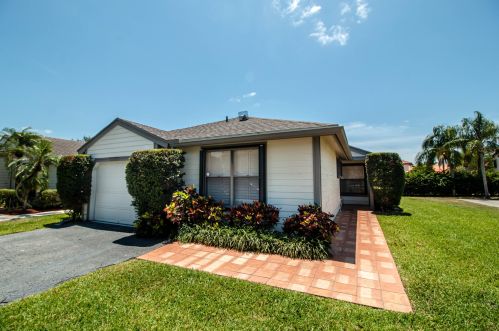 13363 Bedford Mews Ct, West Palm Beach FL  33414-7713 exterior