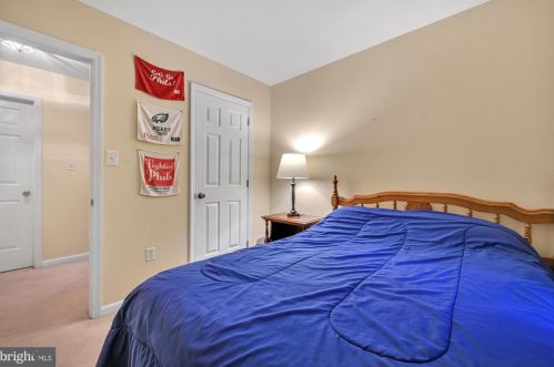 28 Deep Holw Ln, Lancaster PA  17603-7418 exterior