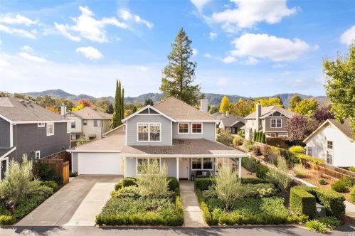 5 Foxglove Ln, Yountville, CA 94599-1437